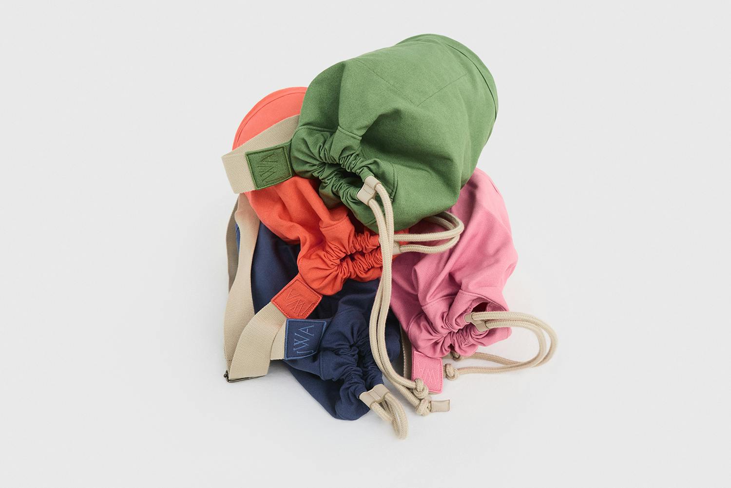 jw anderson jwa uniqlo ss25 lookbook