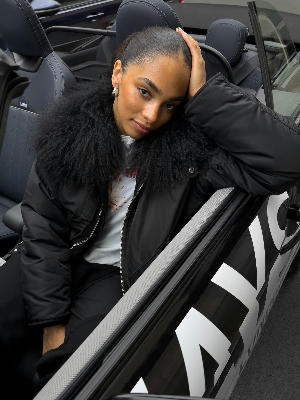 HS talents in London with the MINI convertible