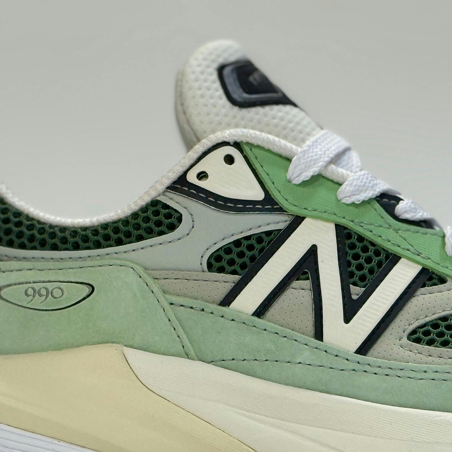 new balance 990v6 avocado