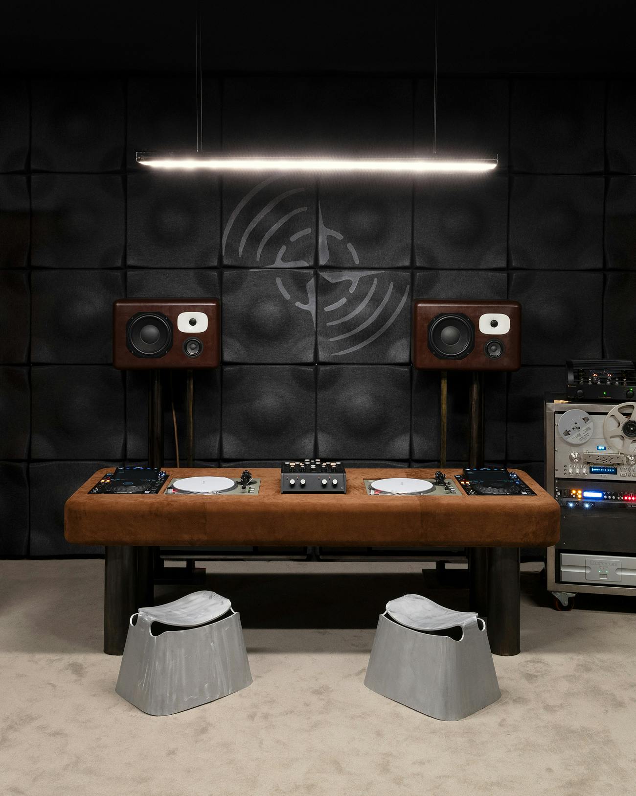 stone-island-soundsystem-friendly-pressure
