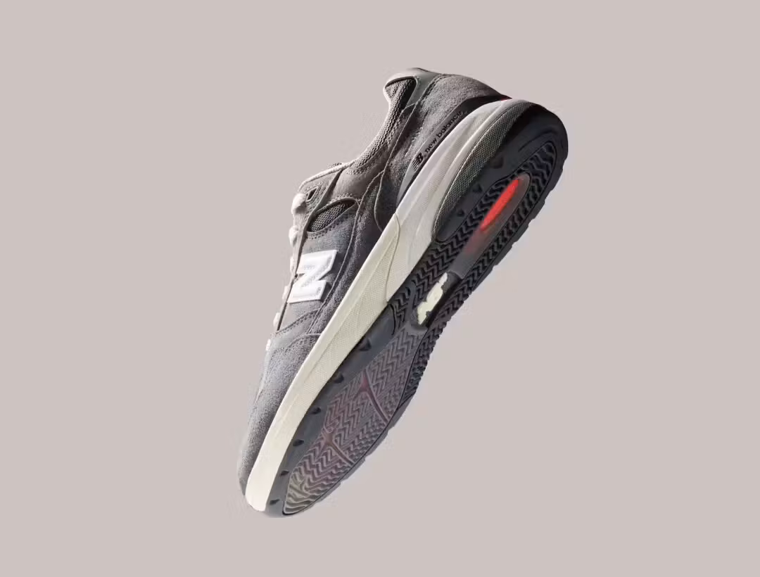 New Balance Numeric x Andrew Reynolds 933
