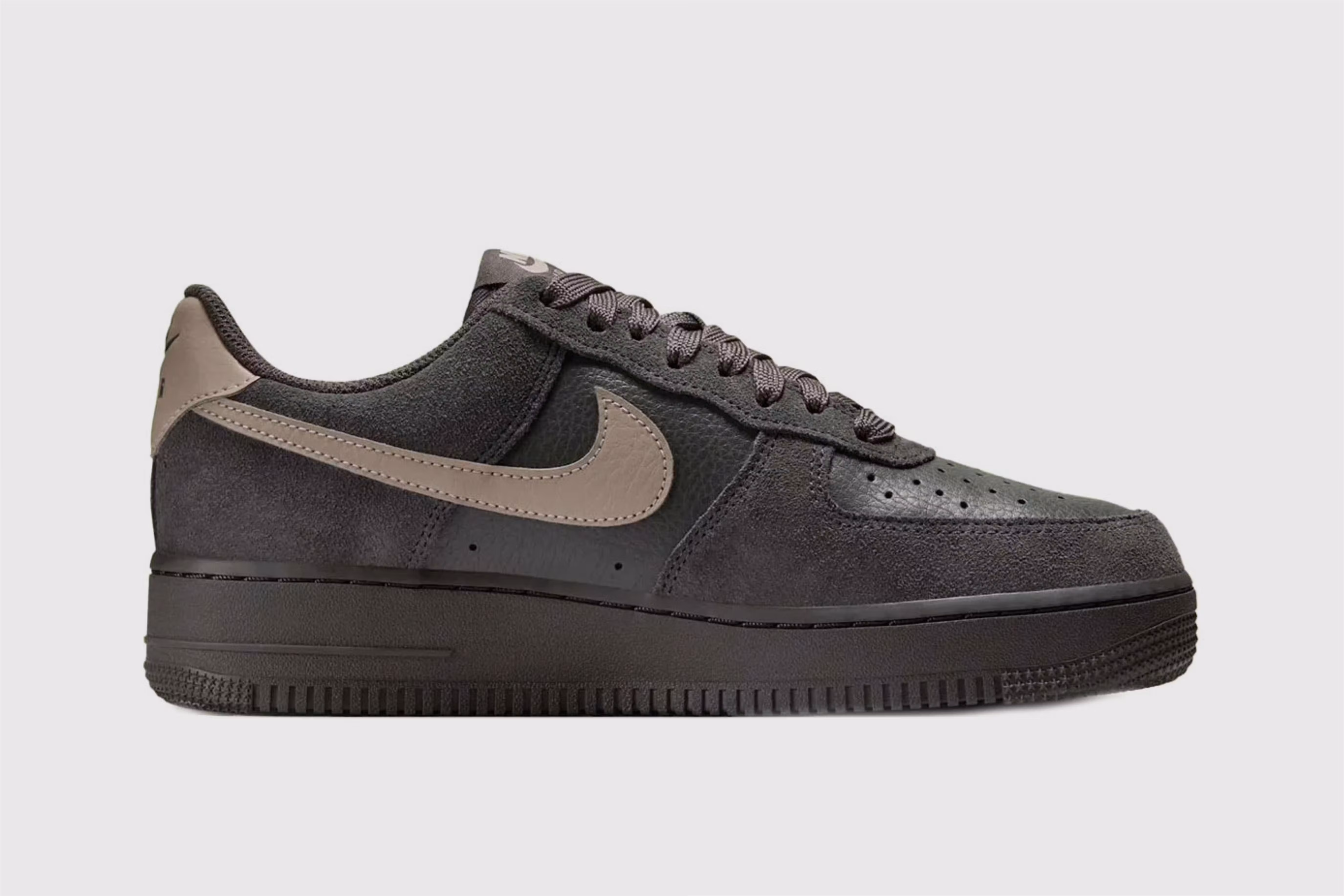 Nike Air Force 1 Low Suede Medium Ash Off Noir