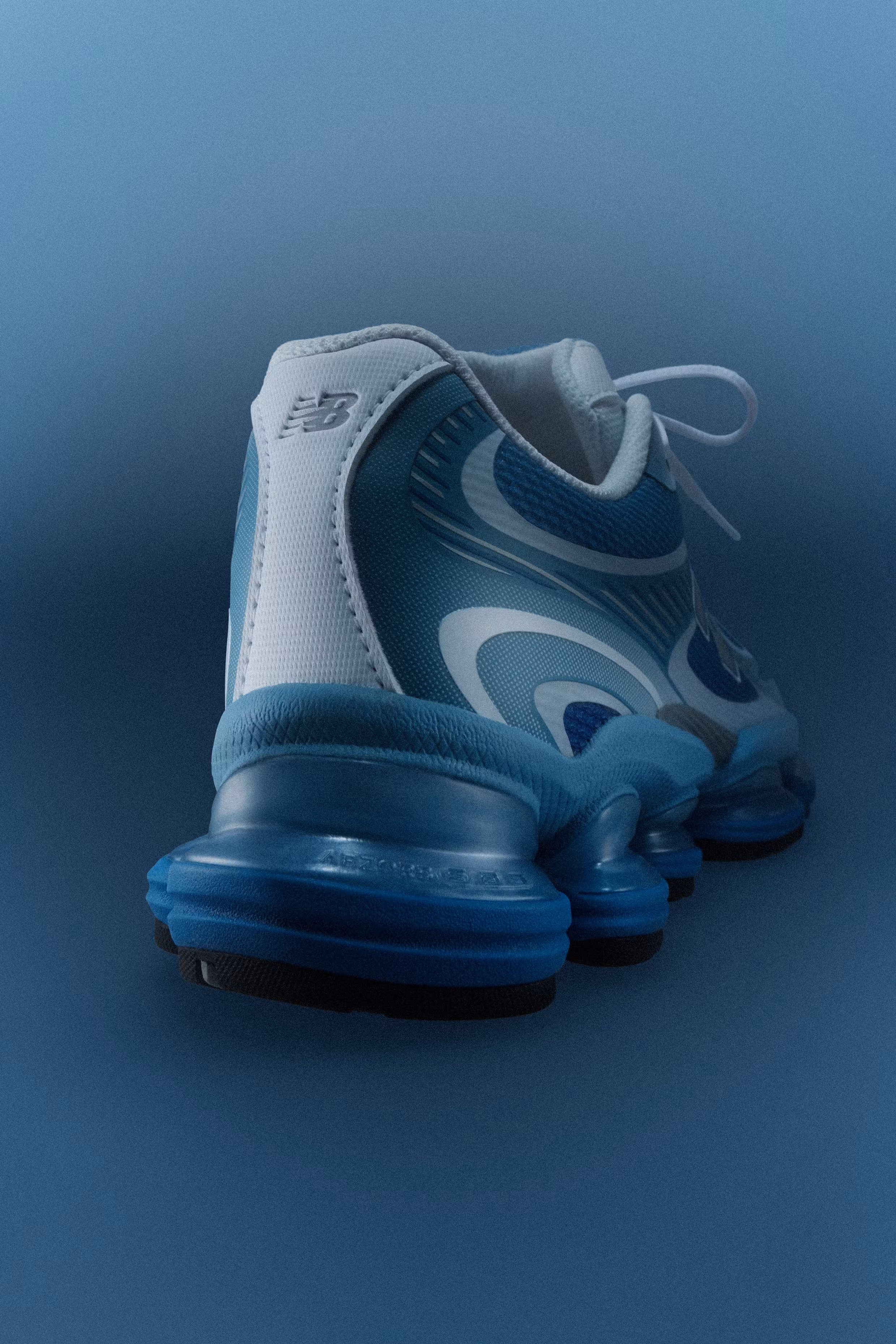 New Balance u2000