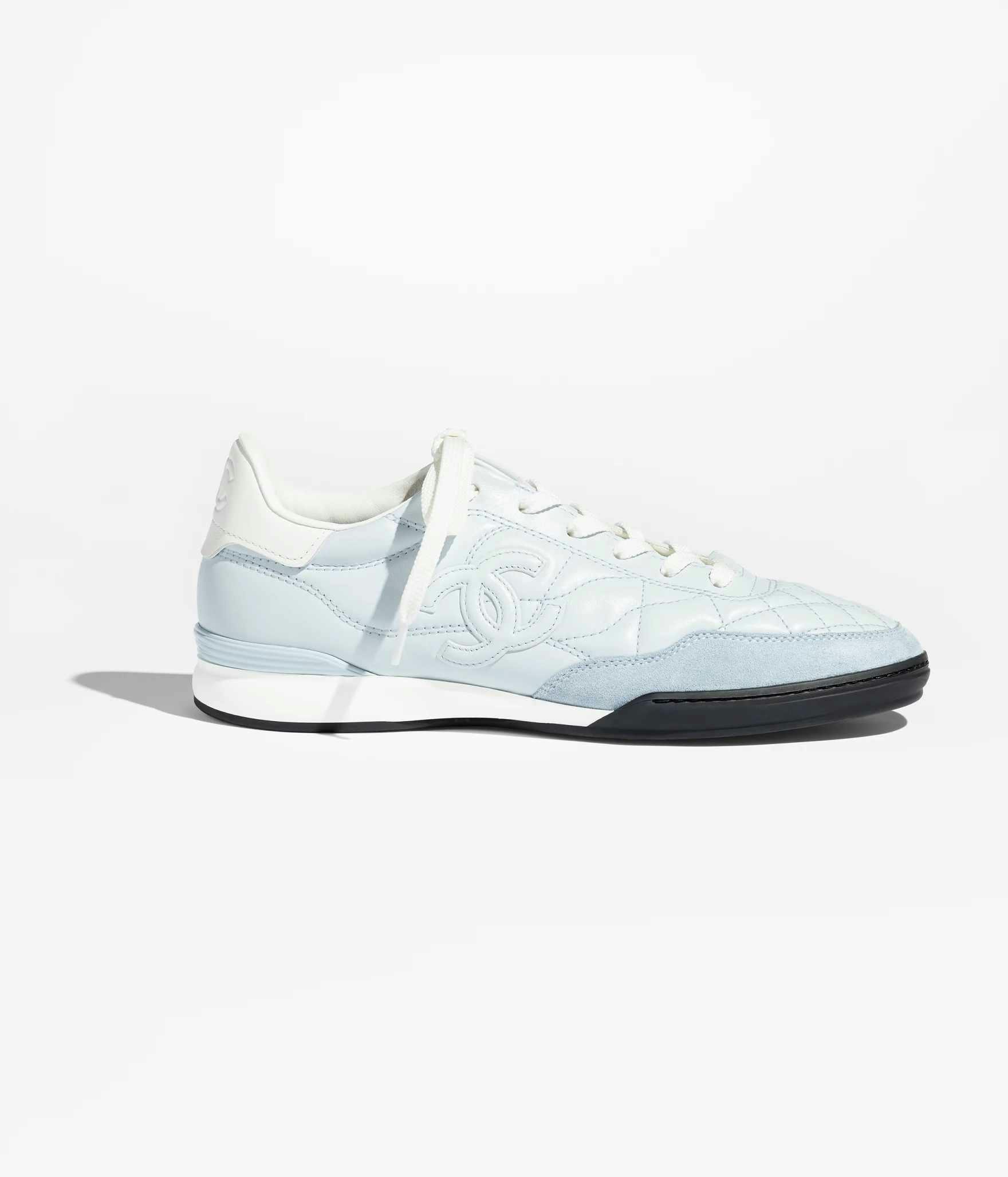 chanel flat leather sneaker