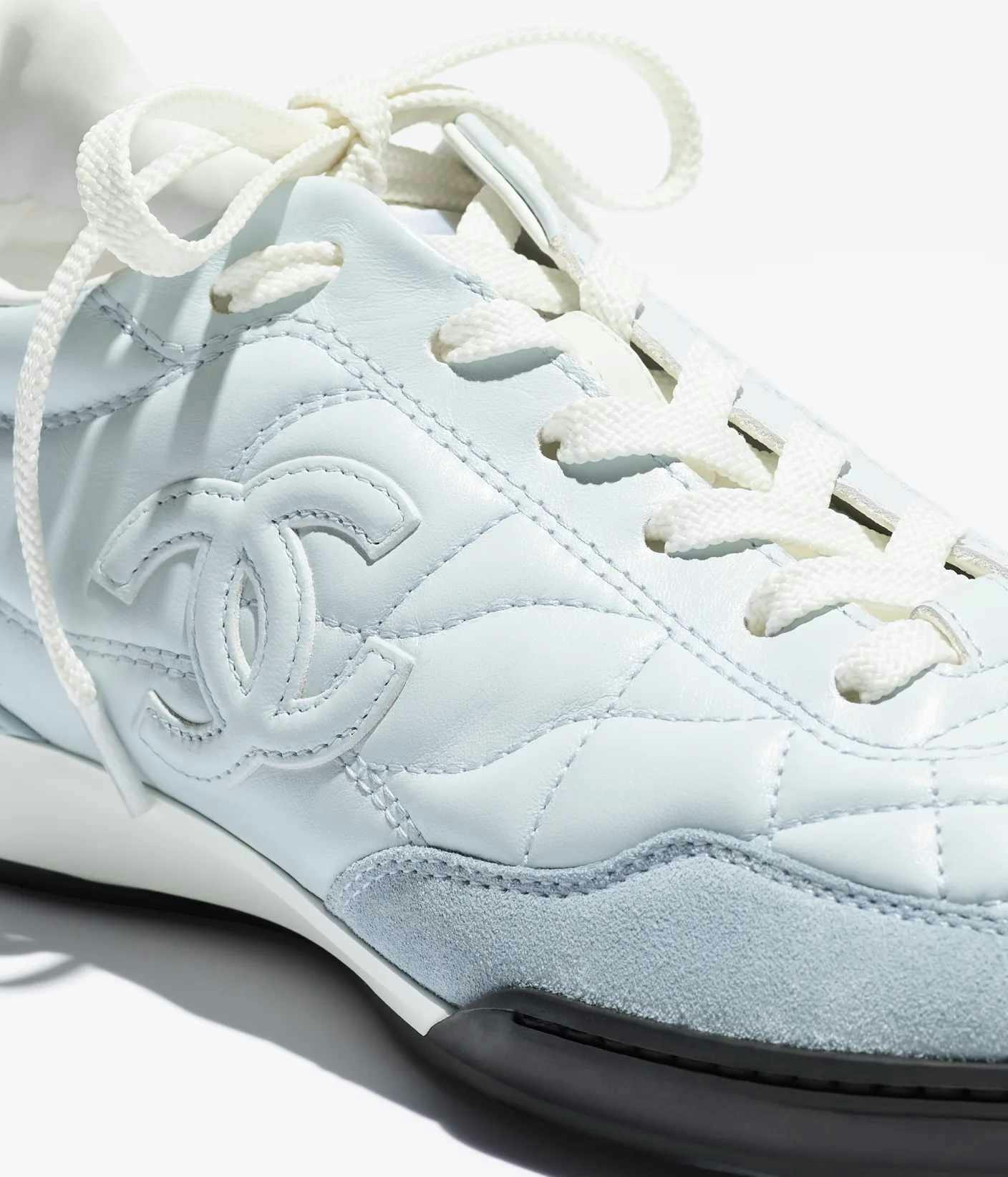 chanel flat leather sneaker