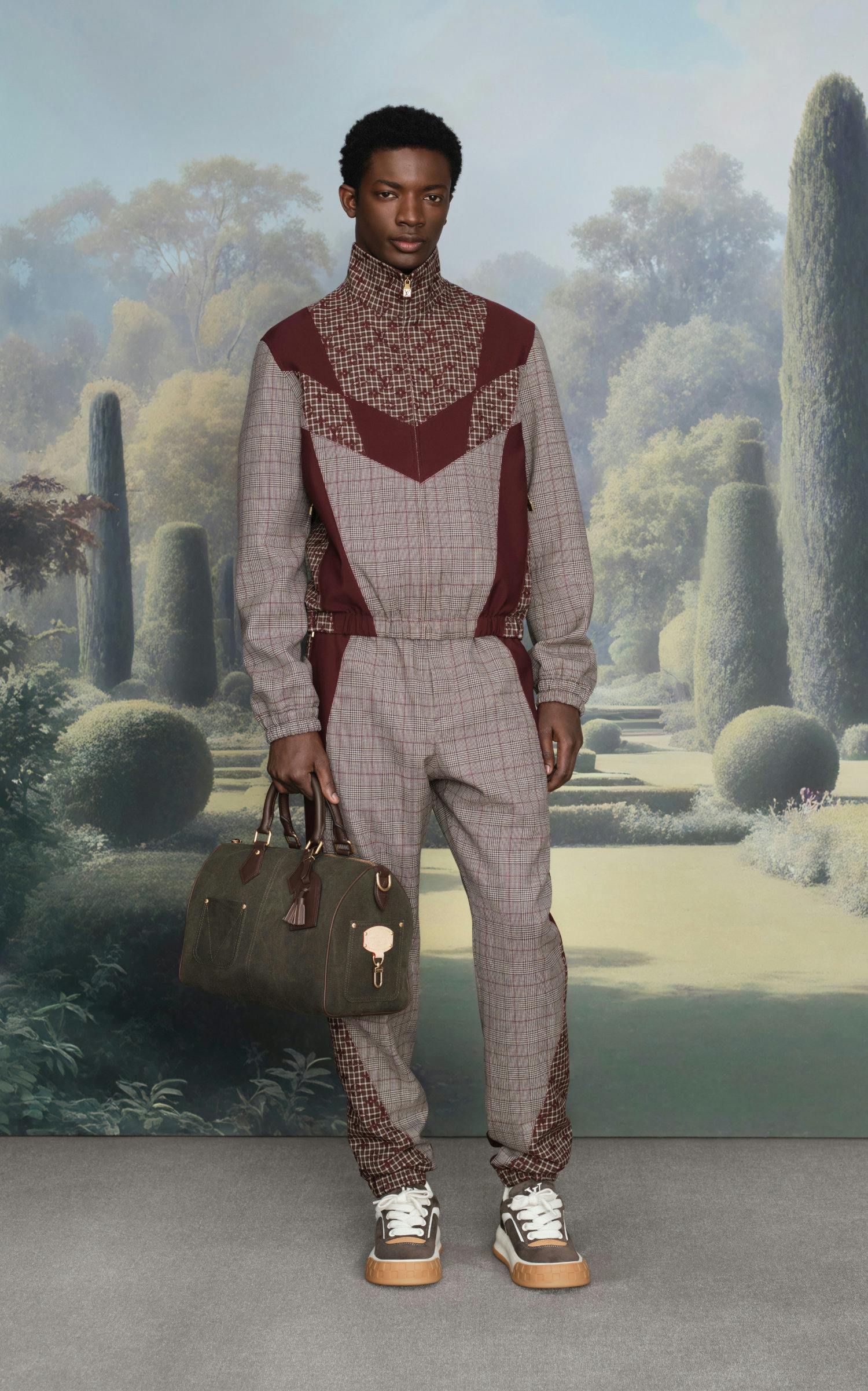 louis vuitton tilted