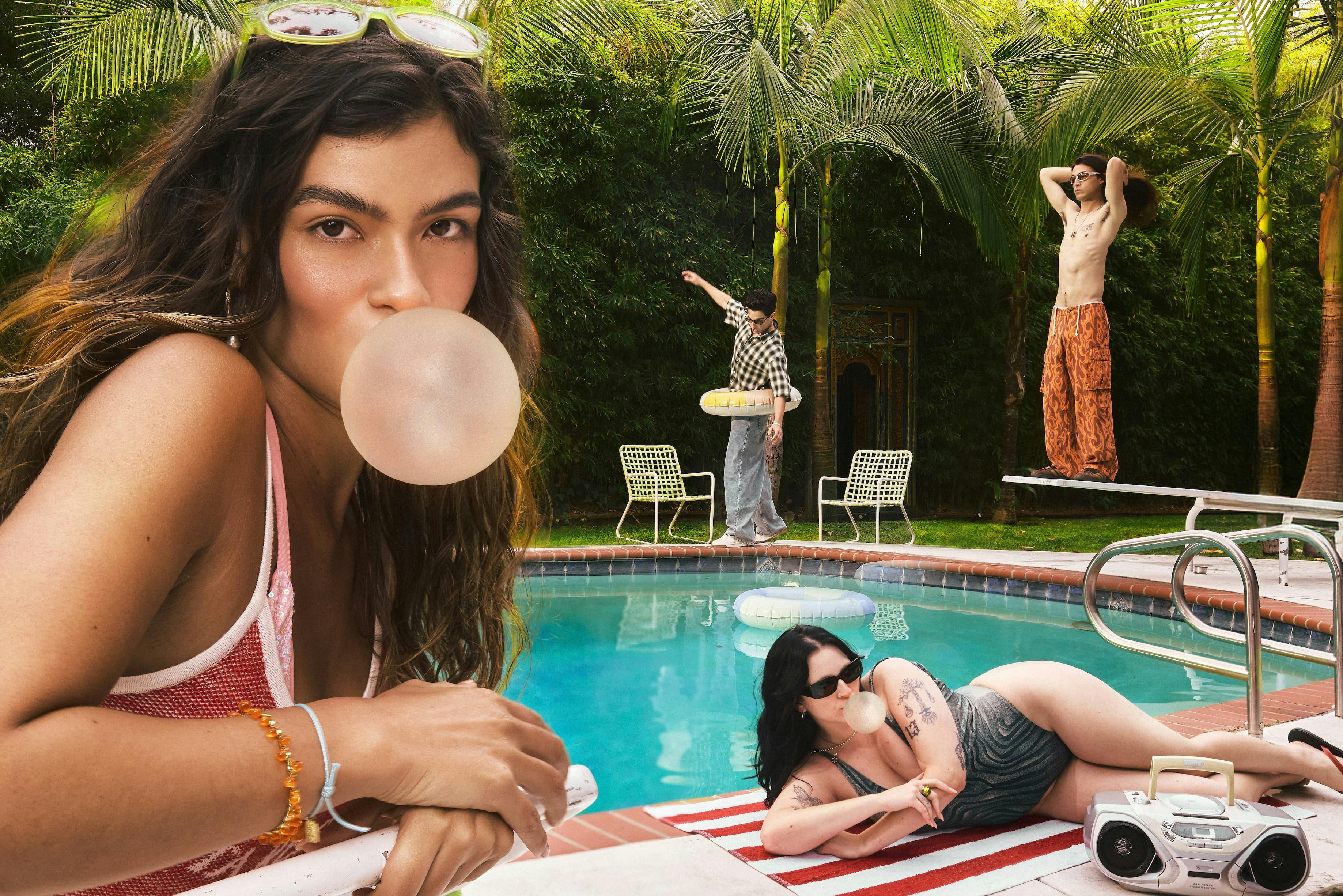 People at a pool chewing gum