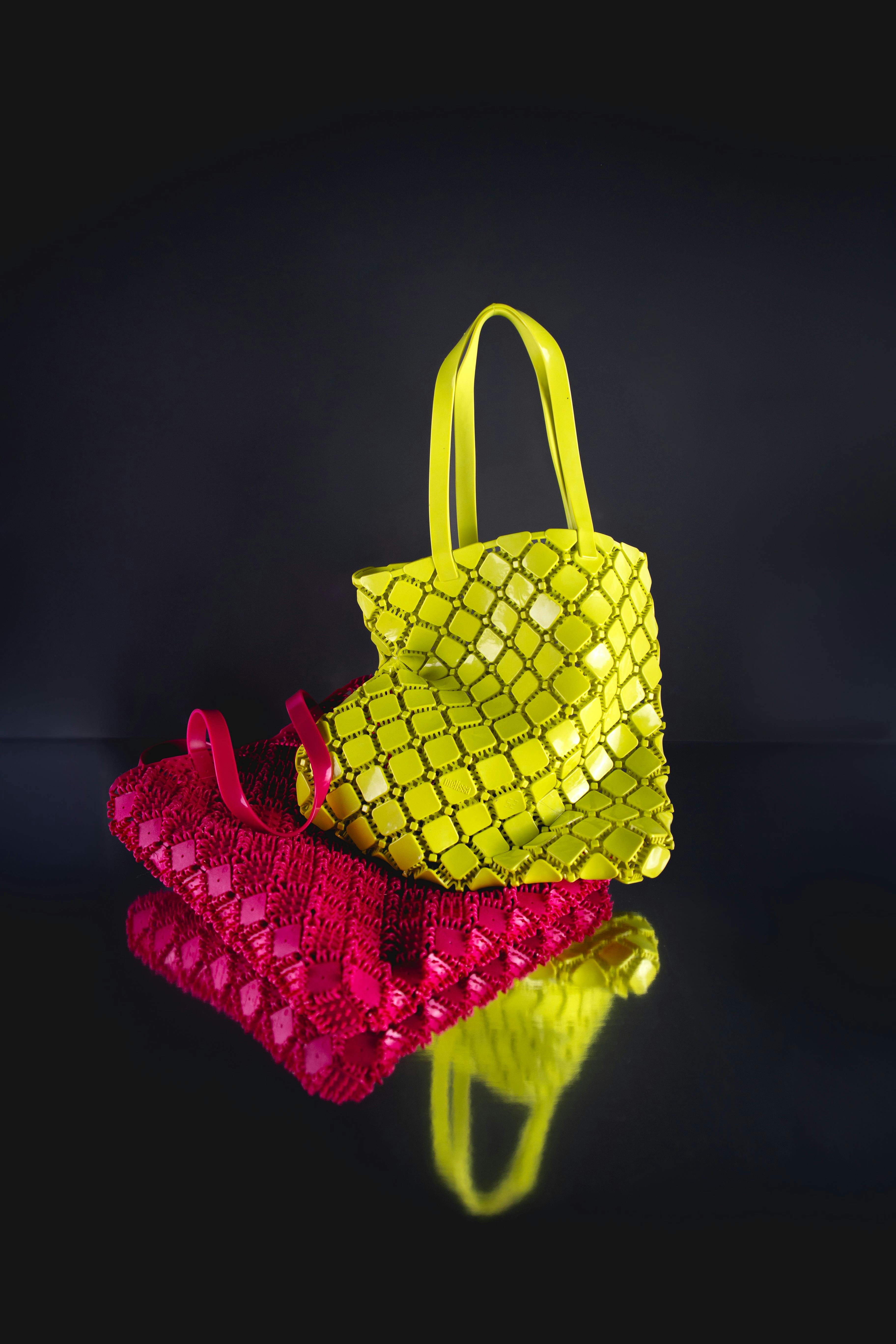a look at the Hikaru Matsumura x Melissa collaborative Mogu bag