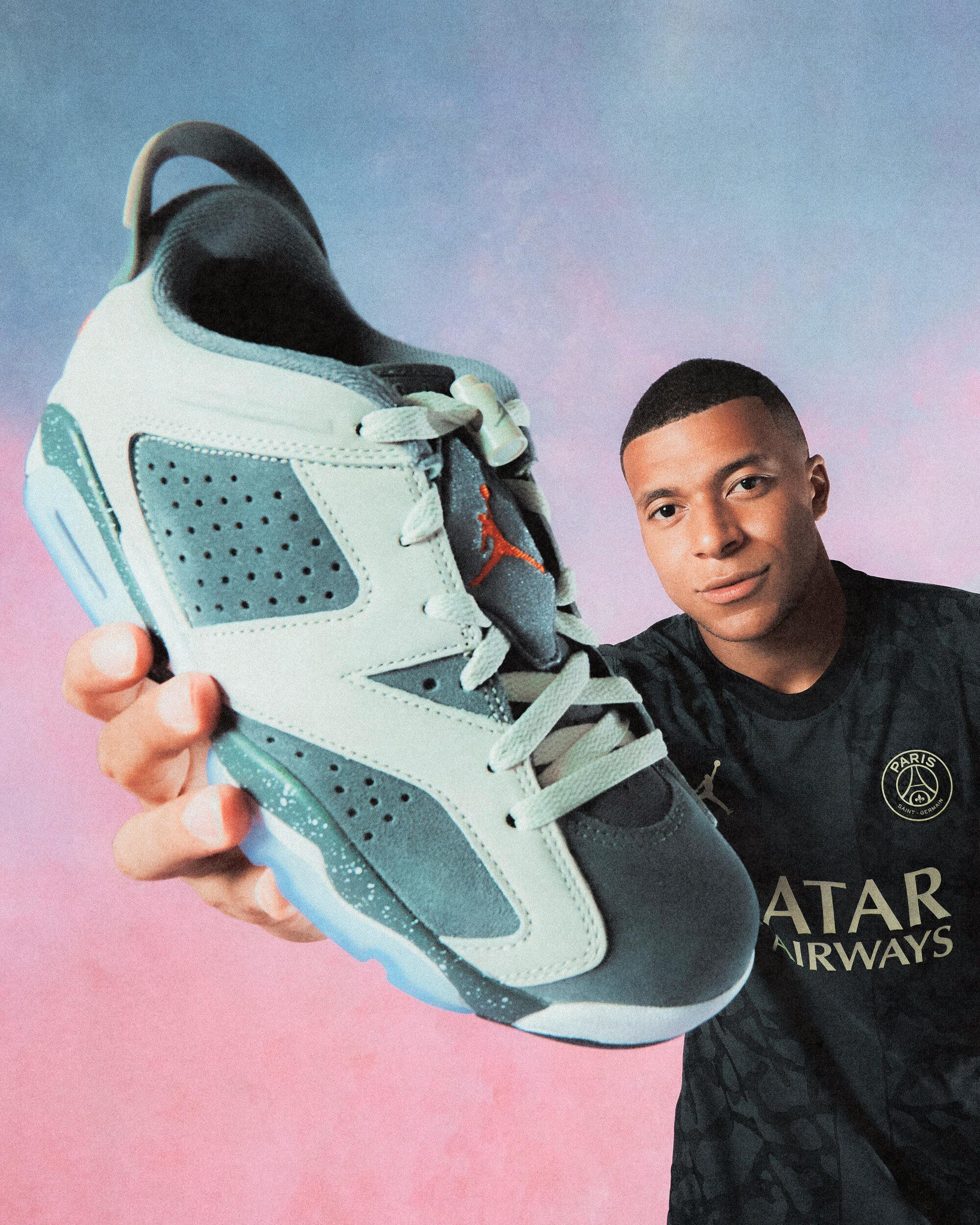 A look at the PSG x Jordan collab