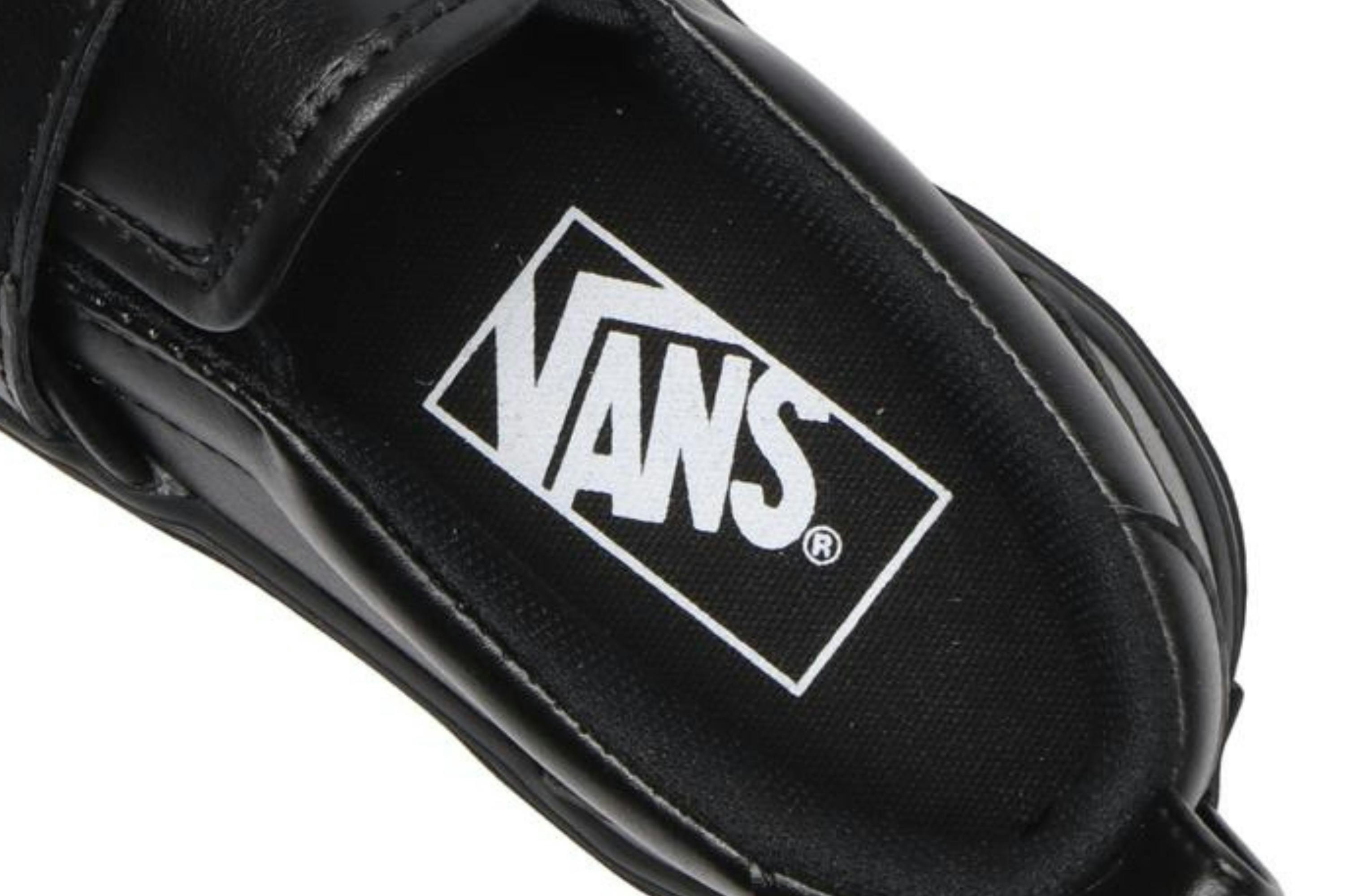 Puffy loafers, Vans, Black Loafers, Vans Slip on, Japan exclusive sneakers