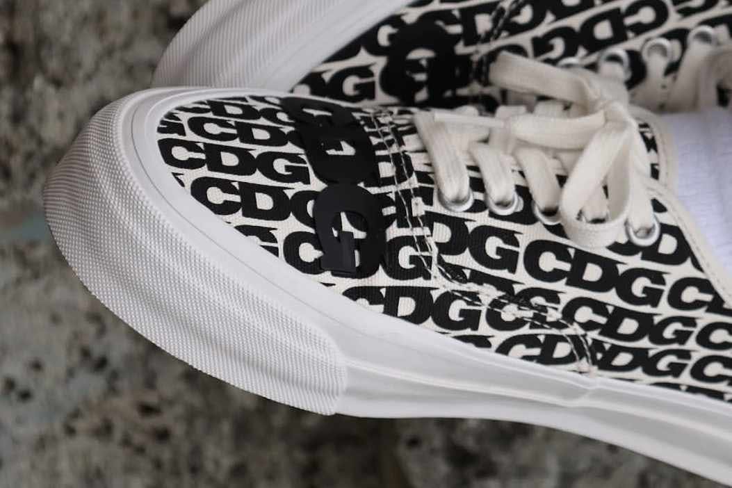 CDG Vans OTW Authentic sneaker
