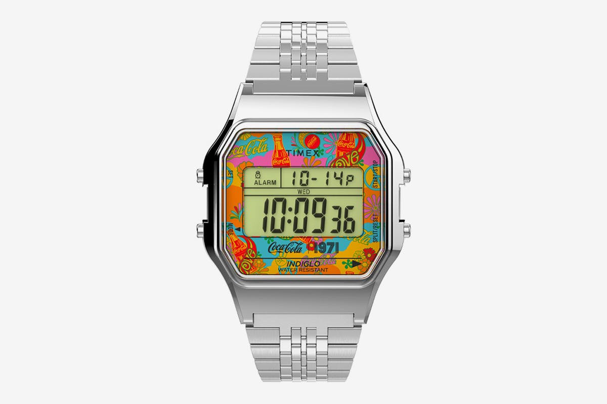 ⭐︎⭐︎ベーコン⭐︎⭐︎ Q TIMEX CocaColaコラボ ×日本限定モデル 世界初！？「タイメックス × コカ・コーラ」のコラボウォッチが