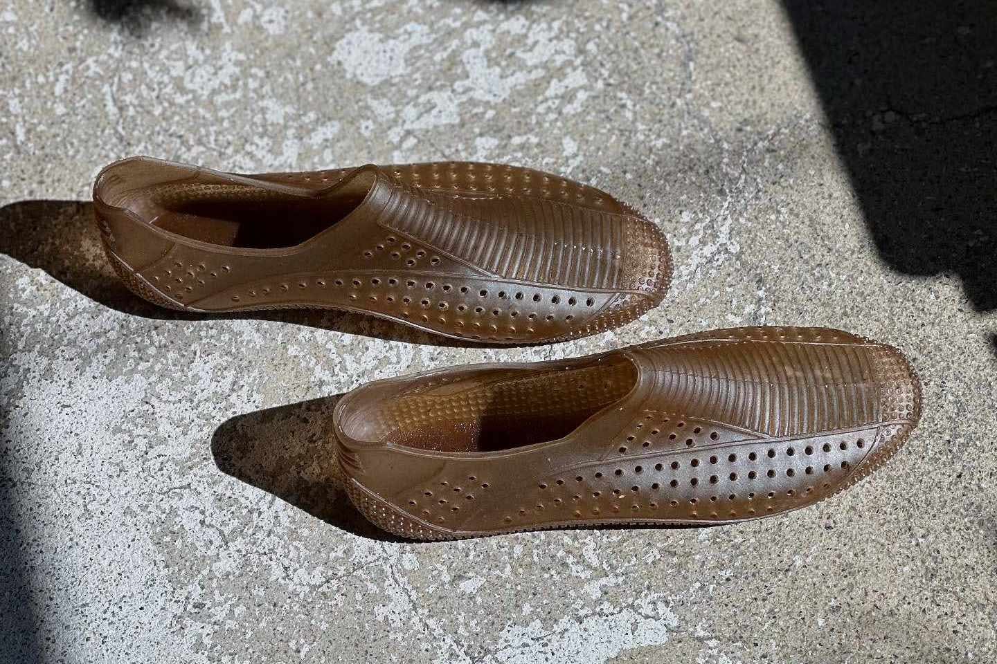 plasticana surfana water shoe clog