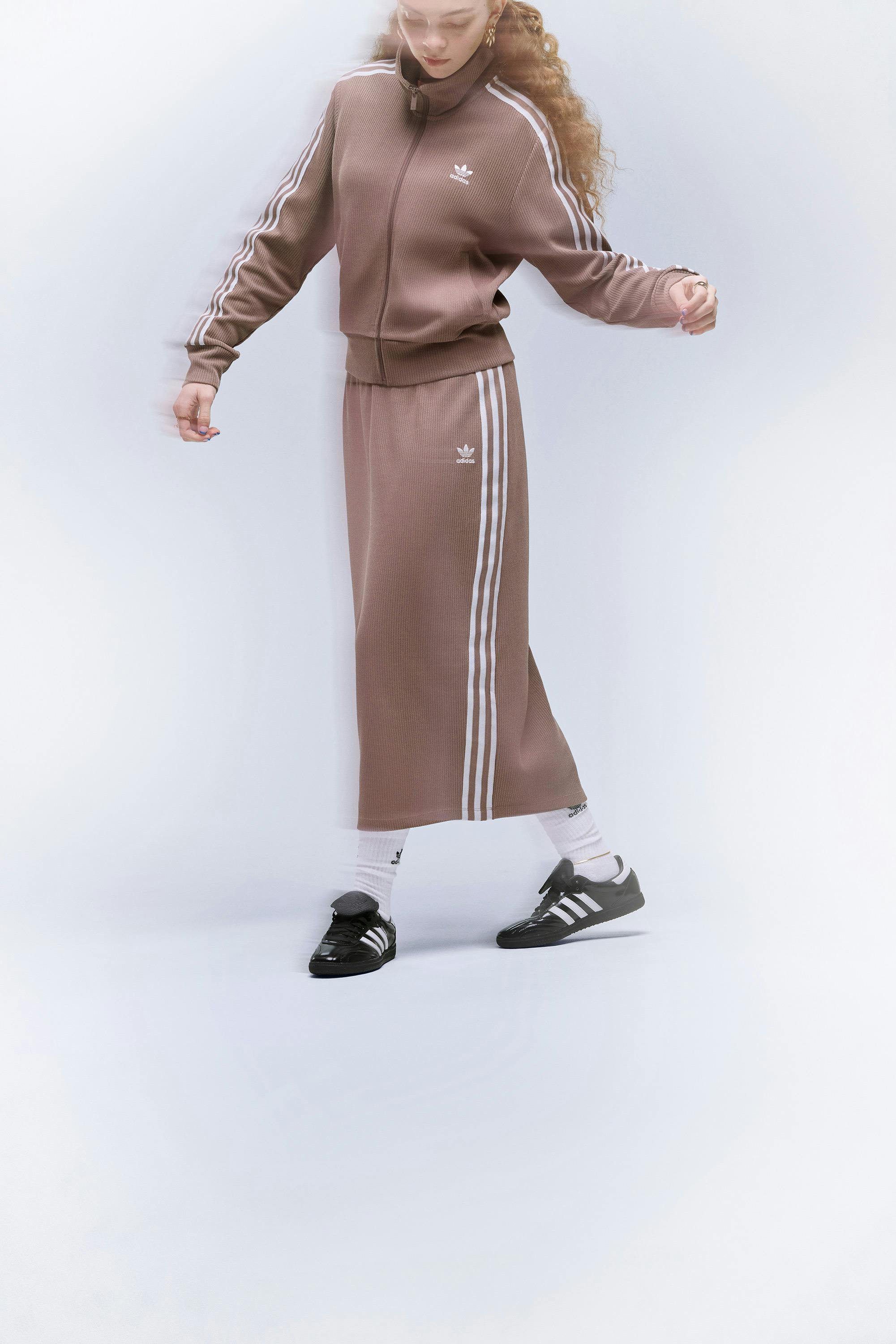 adidas adicolor ss25