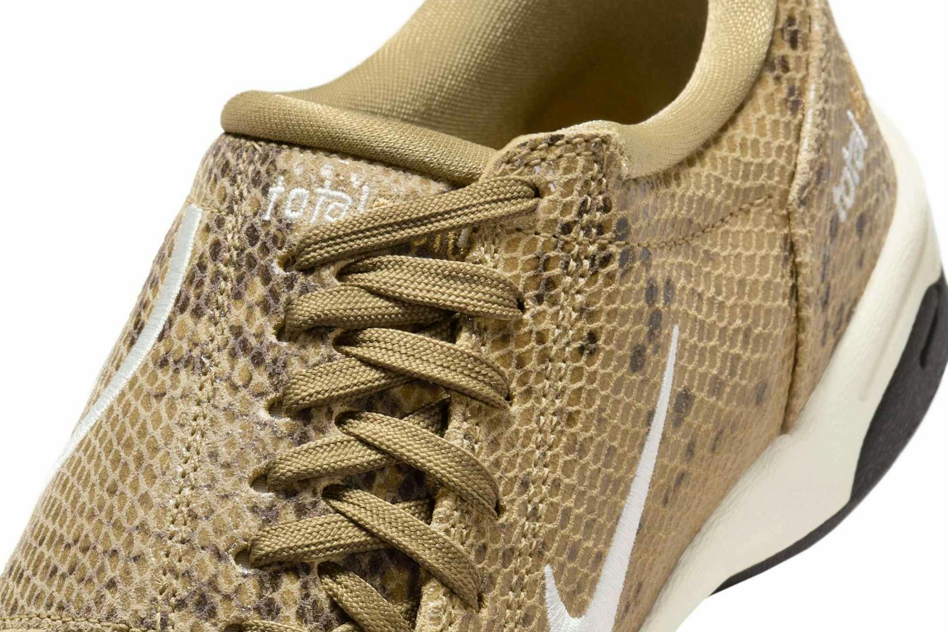 nike total 90 iii snakeskin