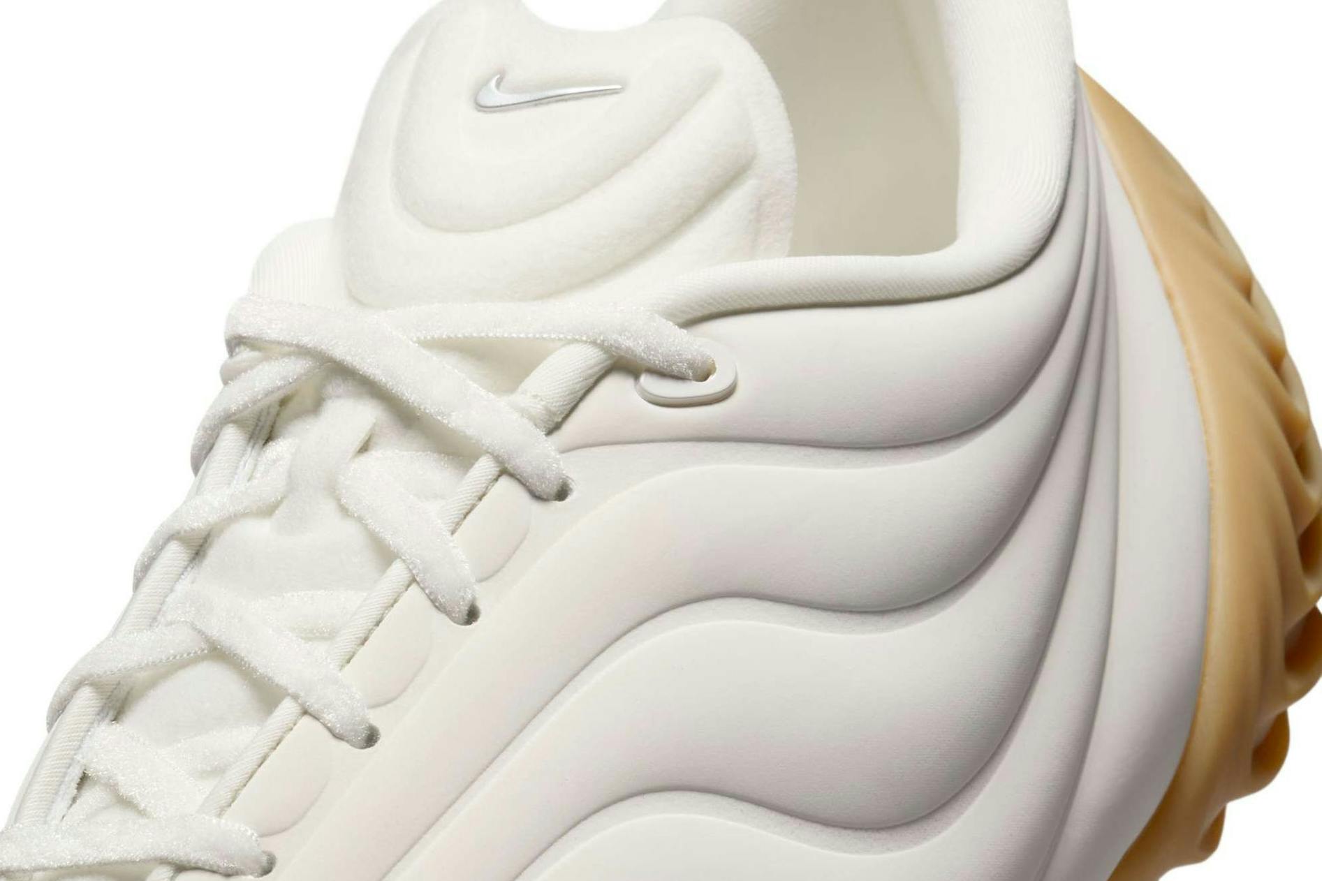 Nike Astra Ultra