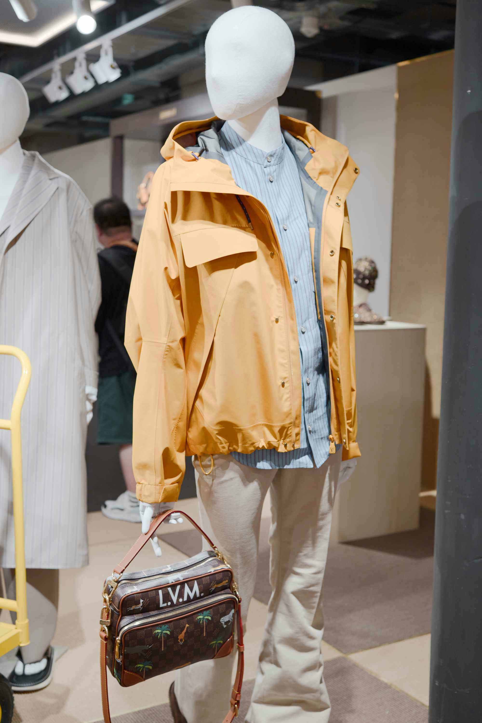 louis vuitton ss26 showroom