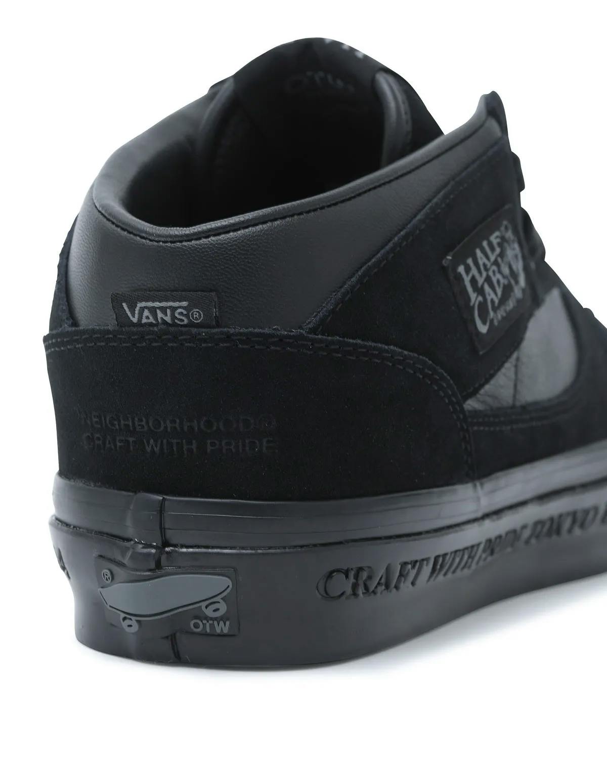 Vans OTE x NEIGHBORHOOD collab 2025, whit slip-on, black half cab