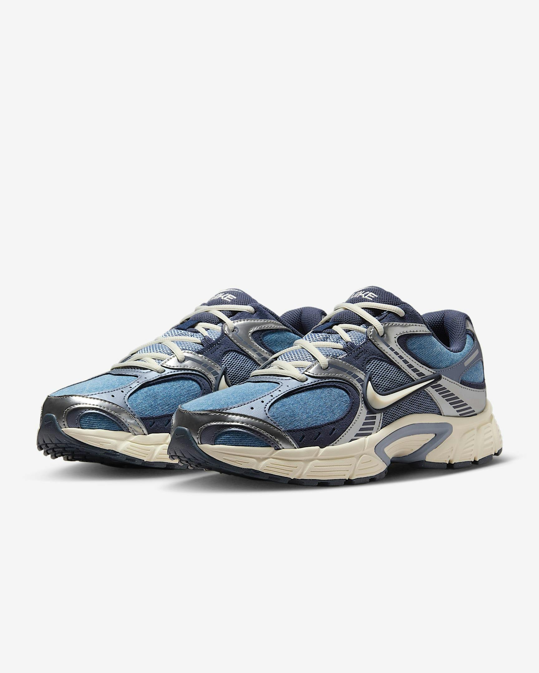 Nike V5 RNR denim sneaker