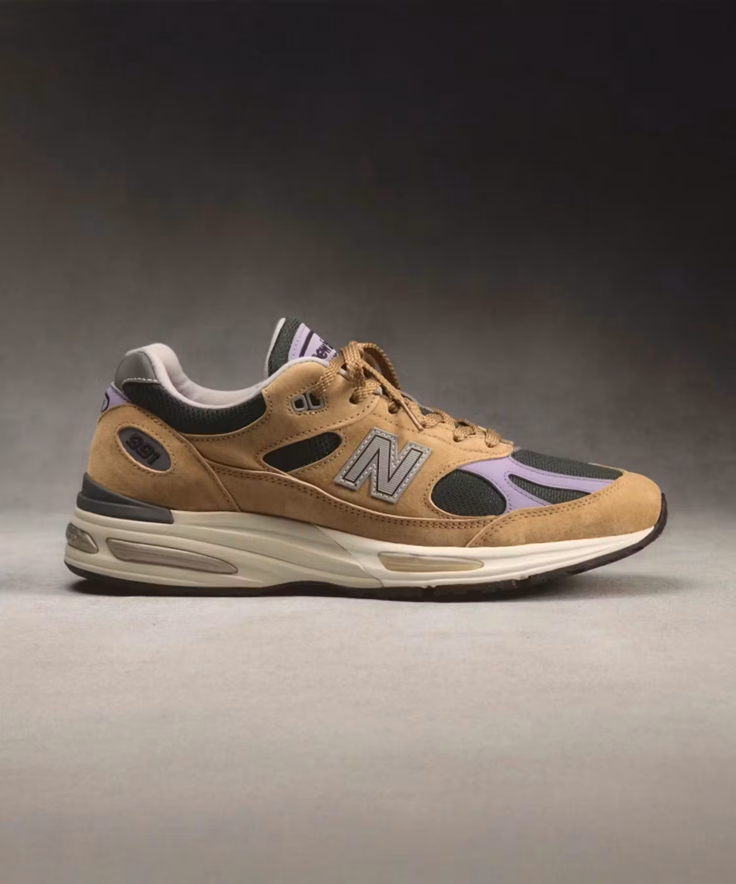 New Balance 991v2