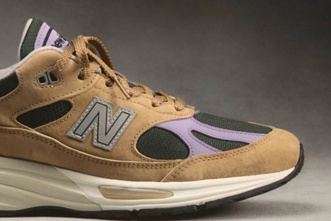 New Balance 991v2