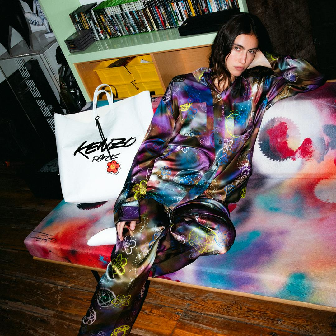【全品送料無料】 Graffiti Clothing KENZO's on Loose Let Is 2000 Futura Legend アート・デザイン・音楽