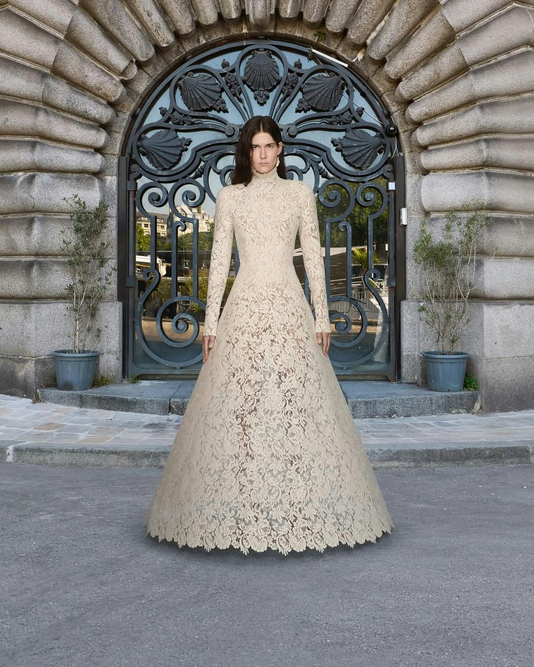 Balenciaga 54 Couture collection