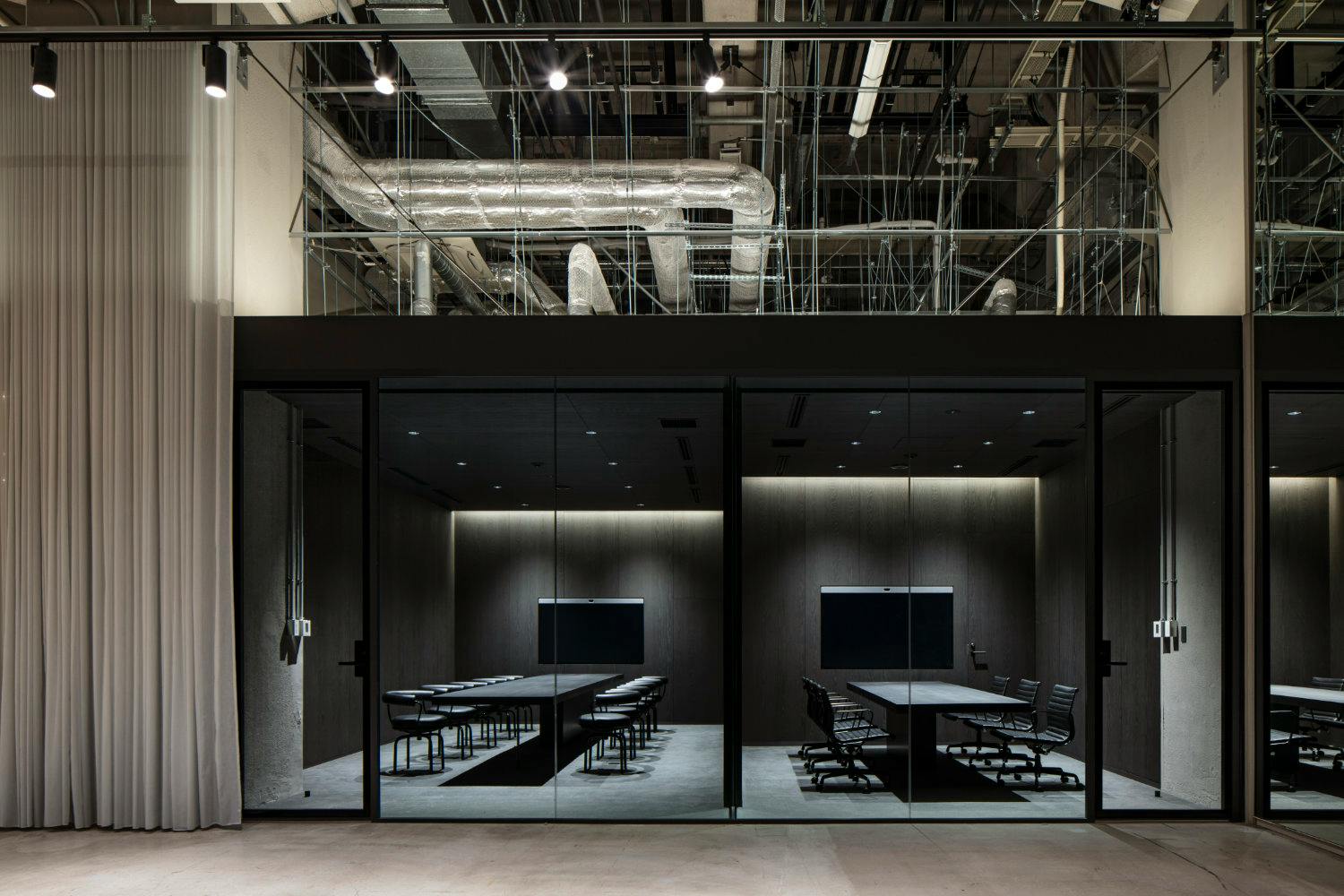 Not A Hotel Office Nigo