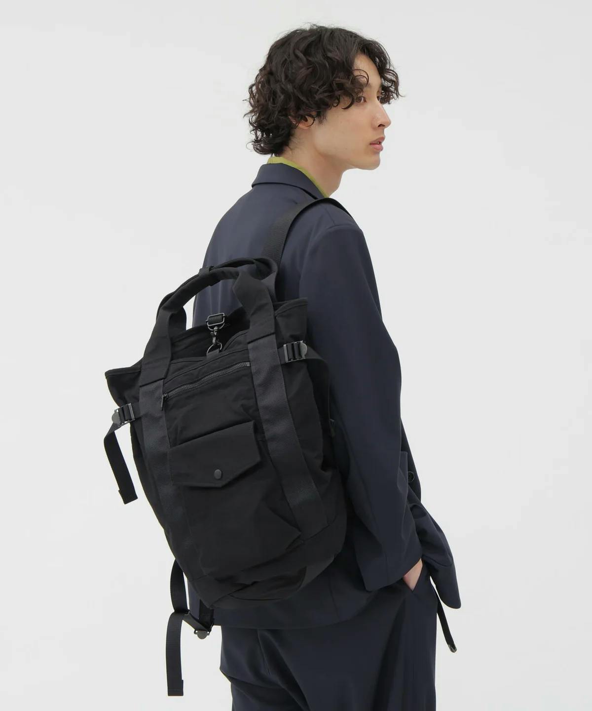 A Master of Minimalism Meets a Master of Bagmaking