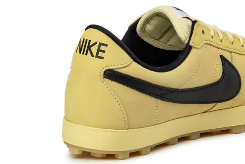 Nike Astrograbber yellow and blue