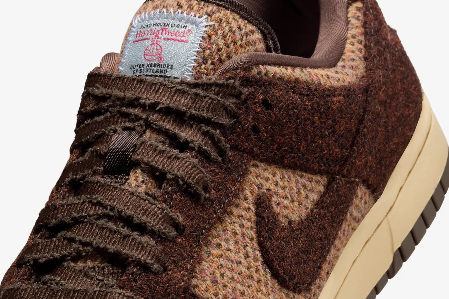 Nike Dunk Harris Tweed Sneaker