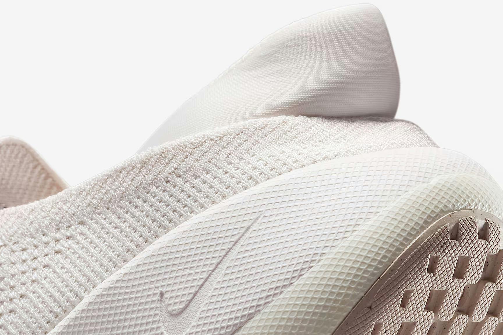 Nike Reina Easyon  White