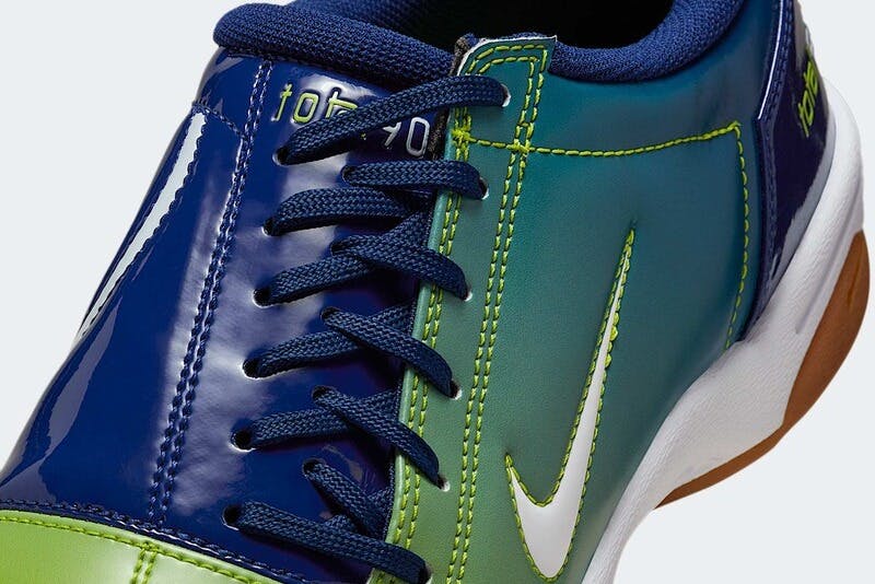nike total 90 iii sprite