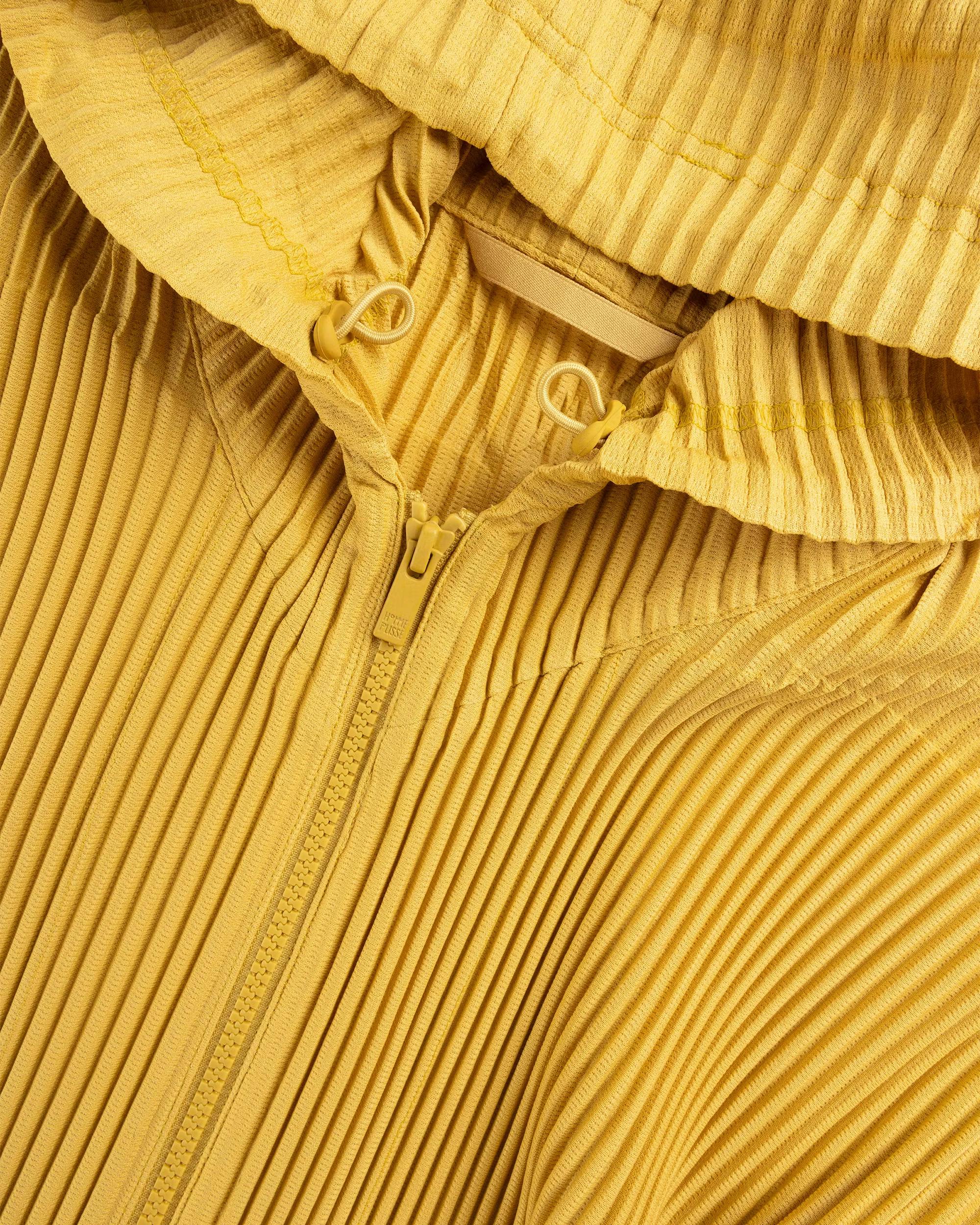 Issey Miyake Homme Plissé