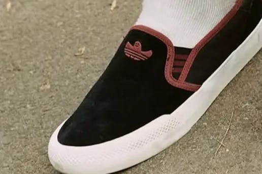 adidas shmoofoil black and red