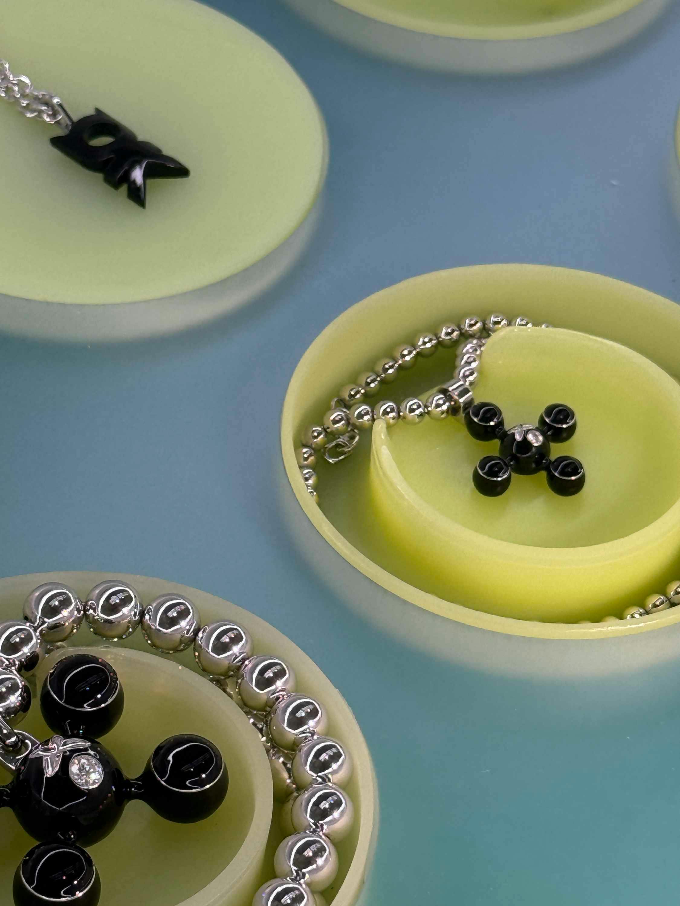 frank ocean homer jewelry store inside look