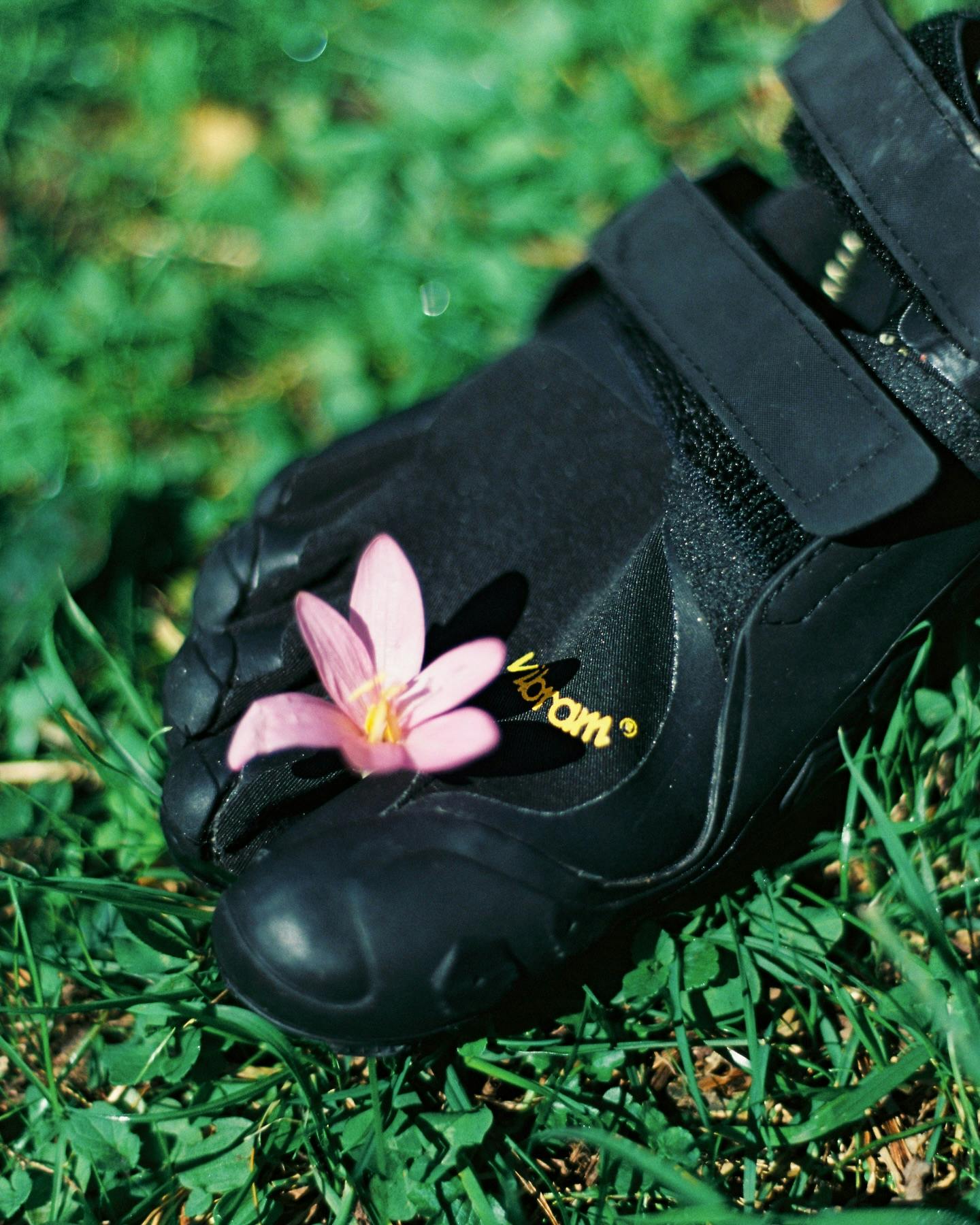 vibram five fingers toe shoes
