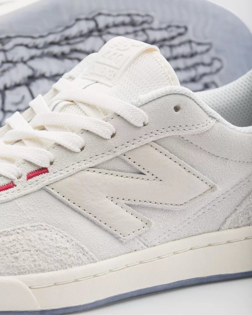 New Balance 440 challenger