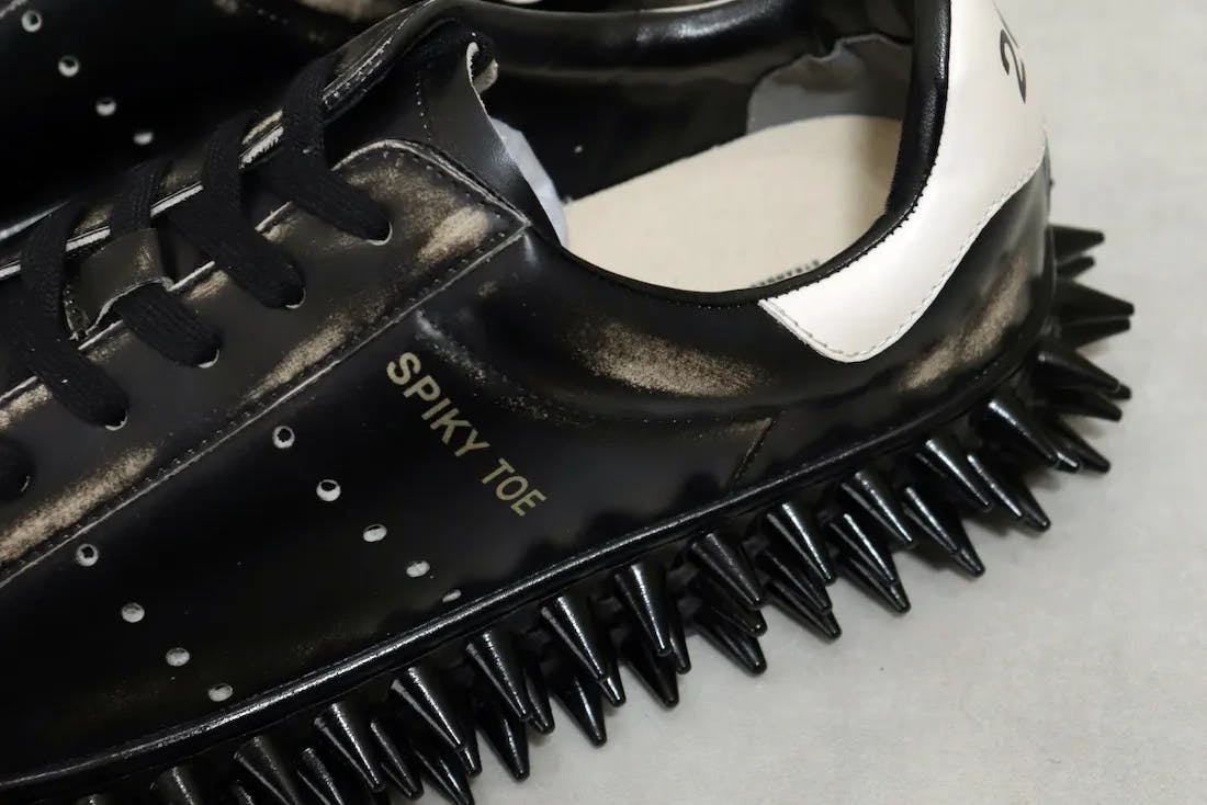 doublet spiky toe