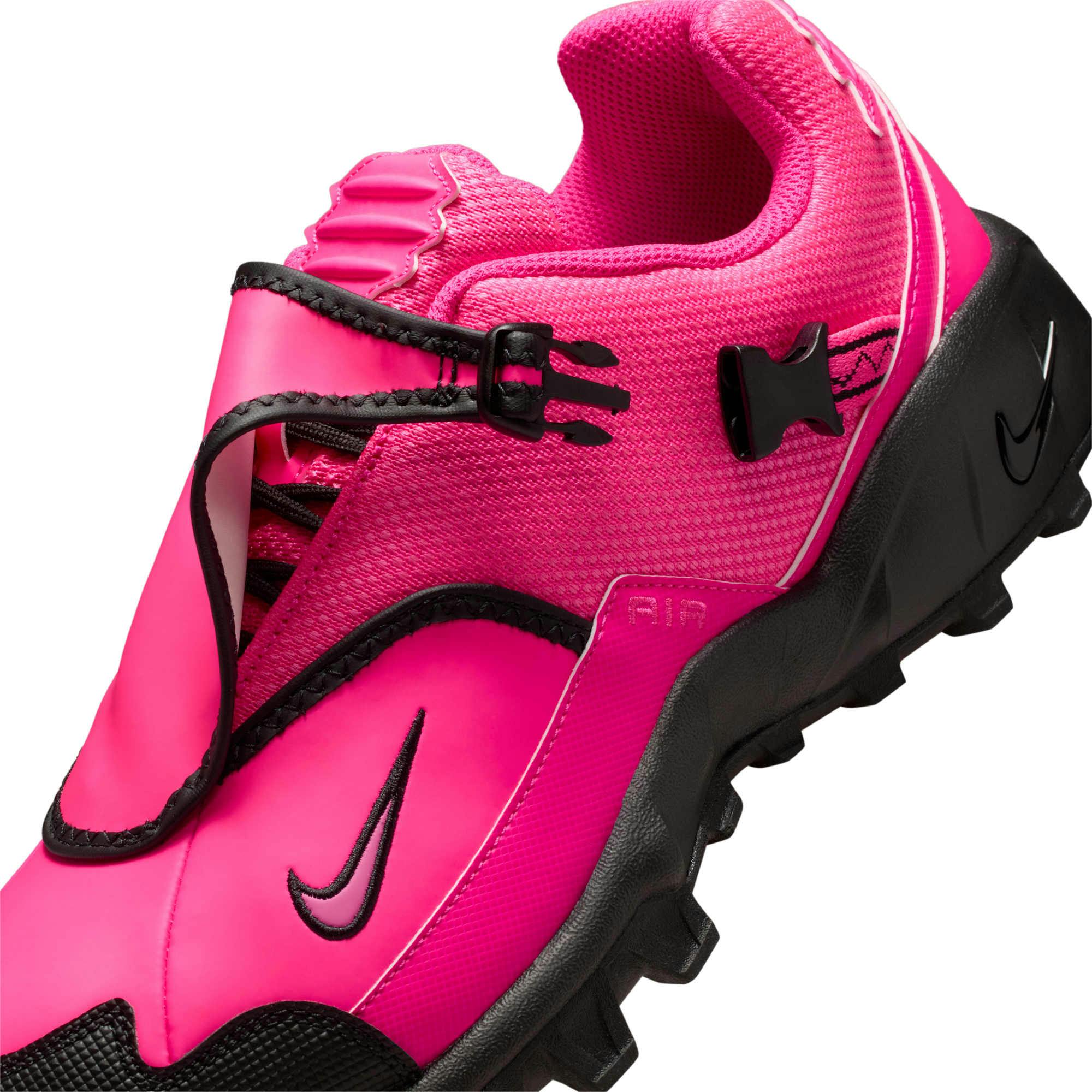 nike acg phassad hyper pink