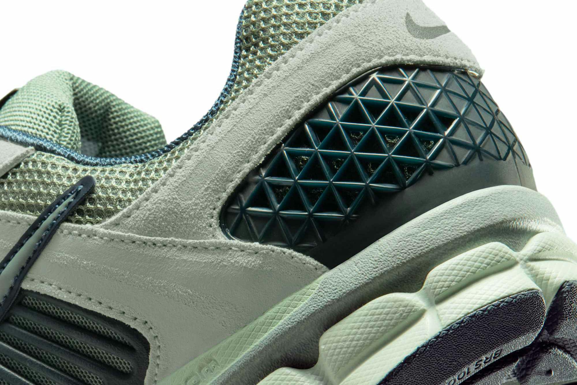 nike vomero 5 seafoam