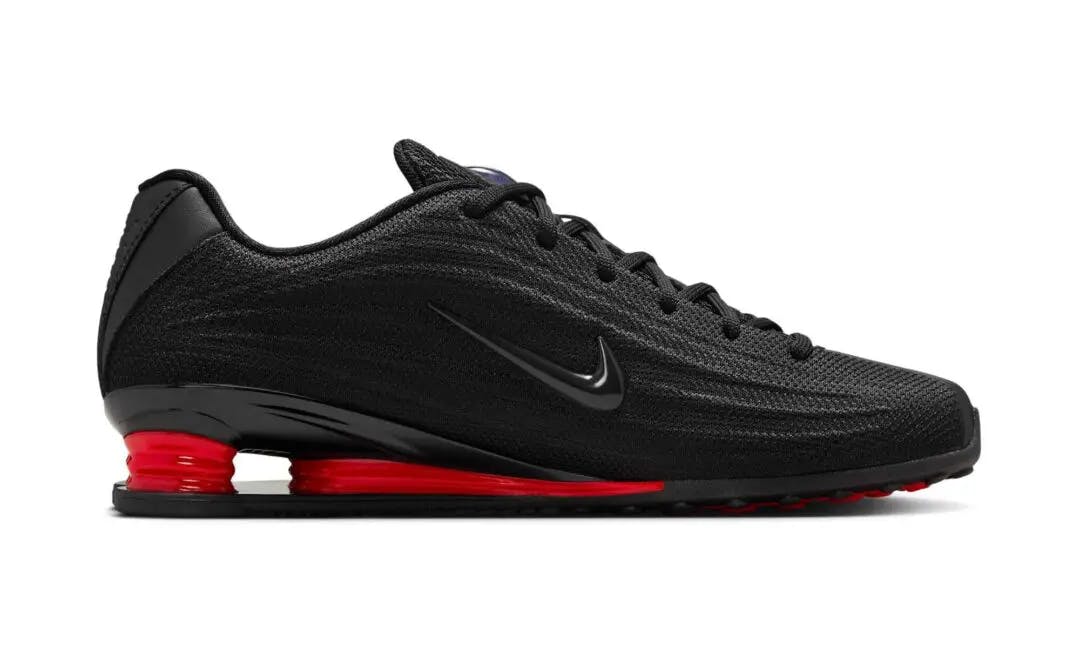 Nike Shox, Nike Red Black Shox, Nike Shox, Nike Y2k shox sneaker, Nike sneaker with shox