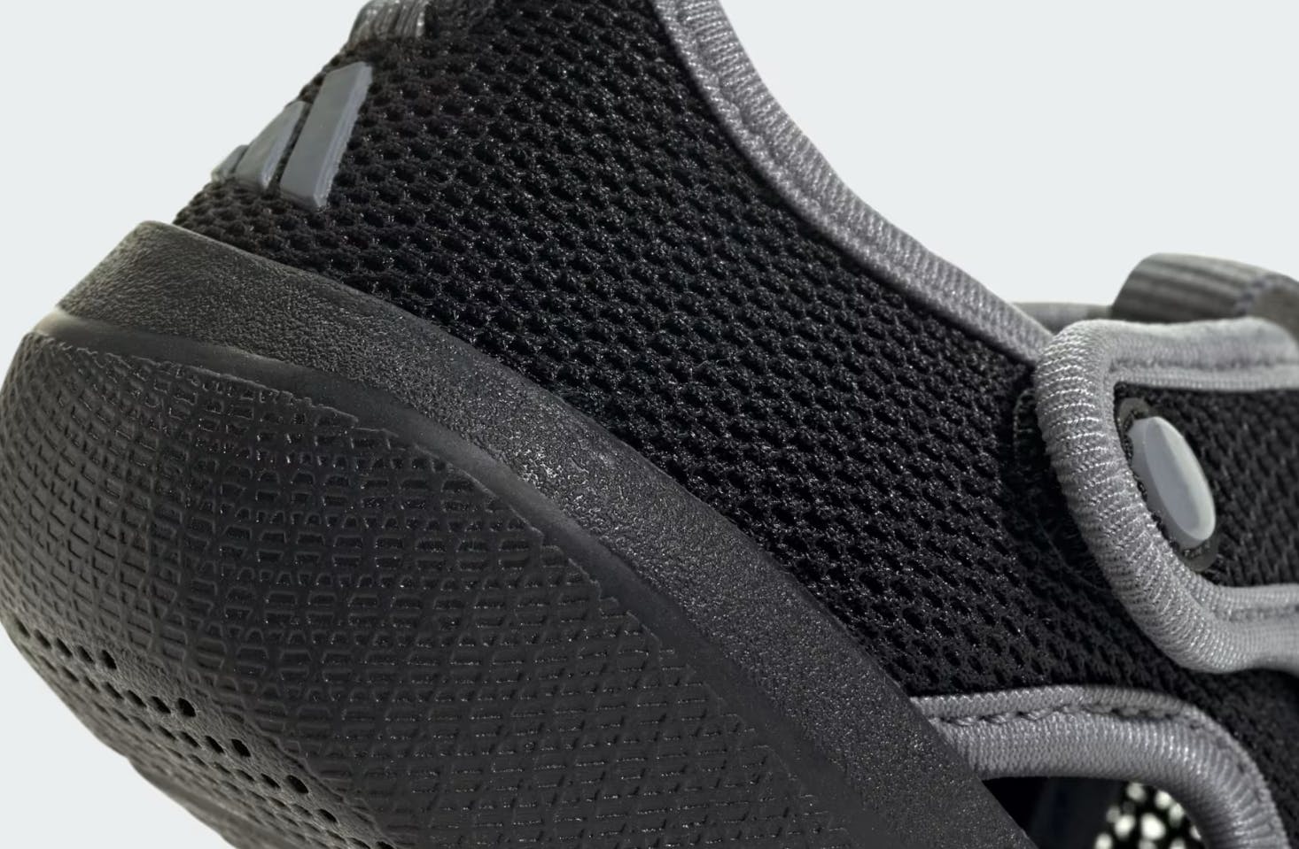 Altaventure 3.0, adidas