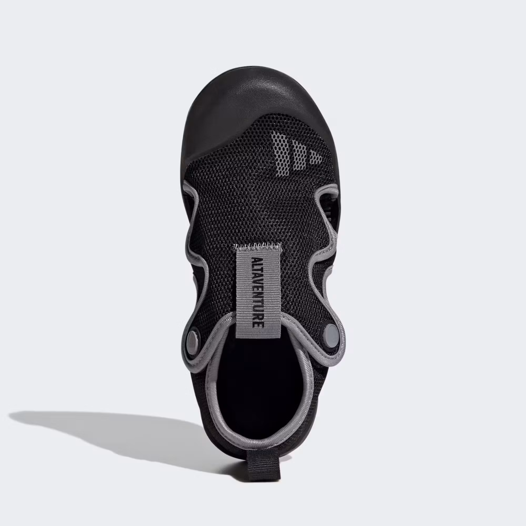 Altaventure 3.0, adidas