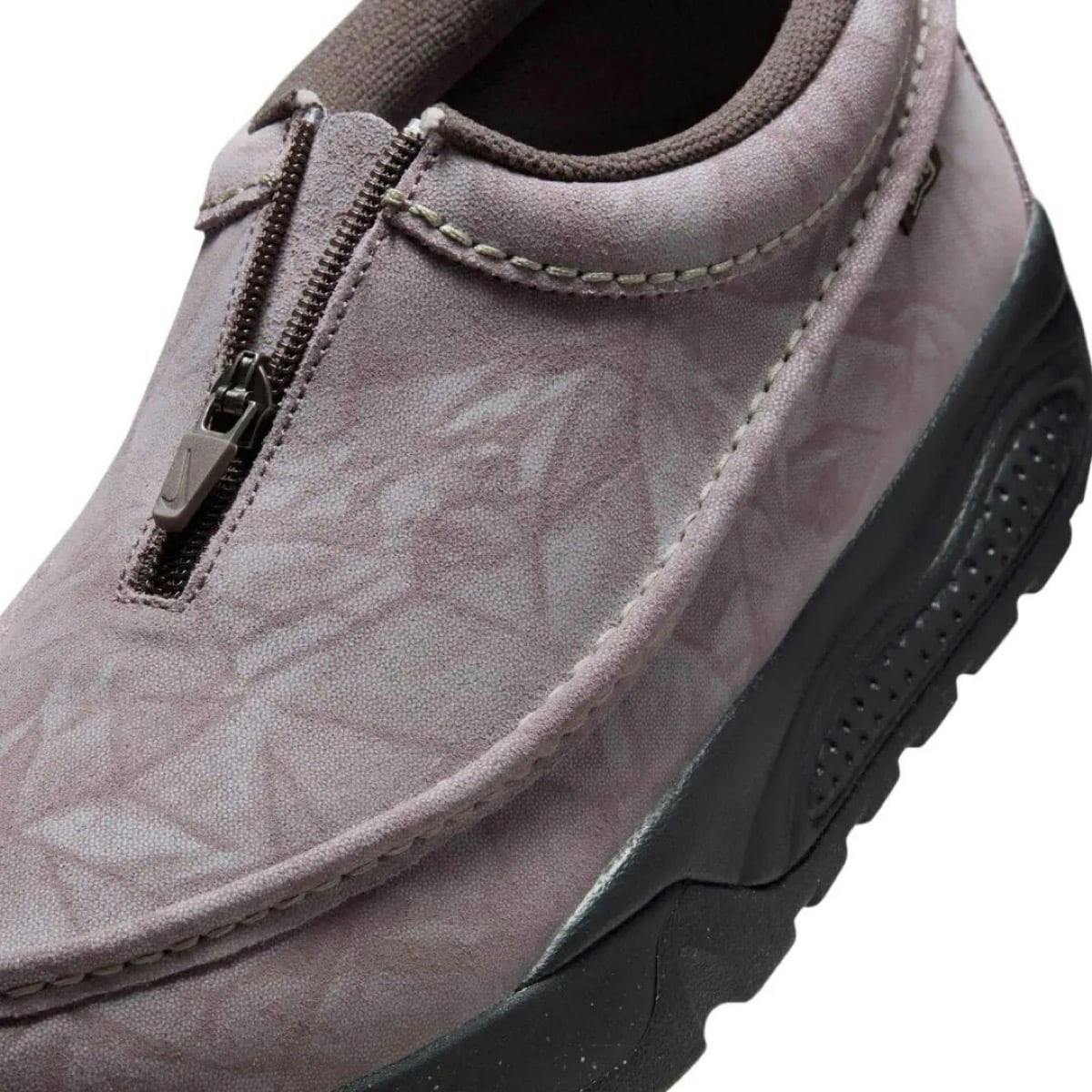 Nike's new “Wrinkly Reflective” Izy shoe