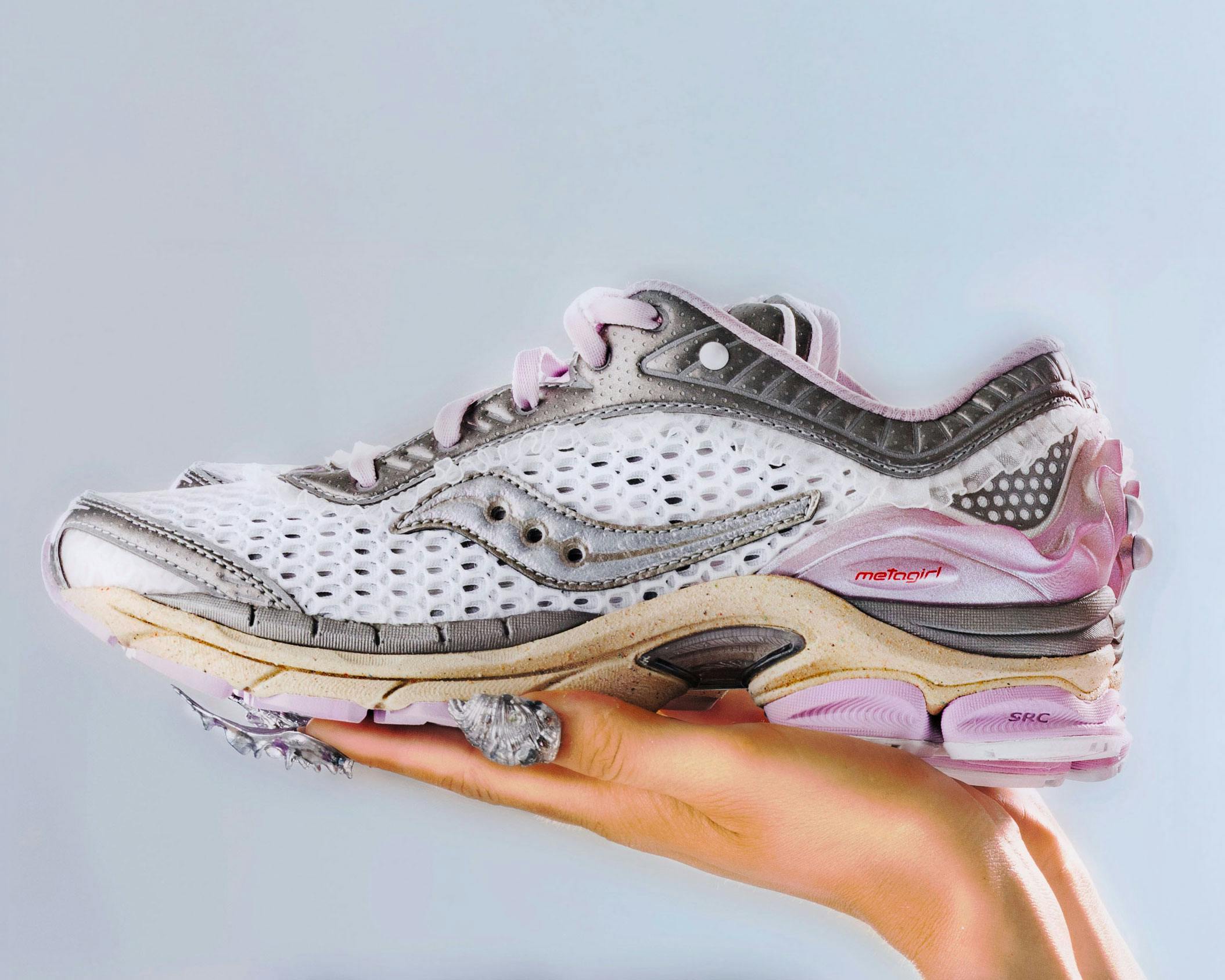 Saucony x METAGIRL