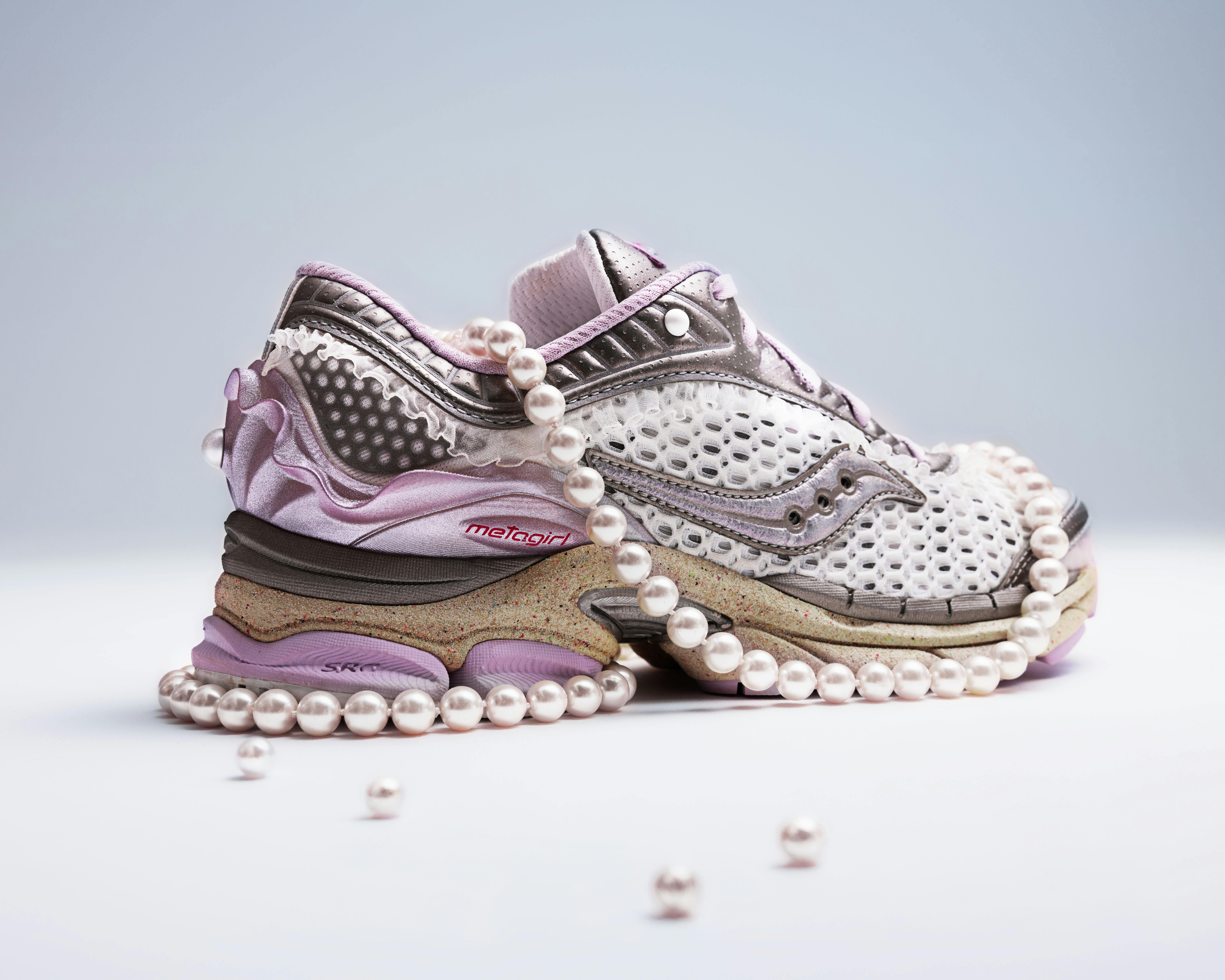 Saucony x METAGIRL