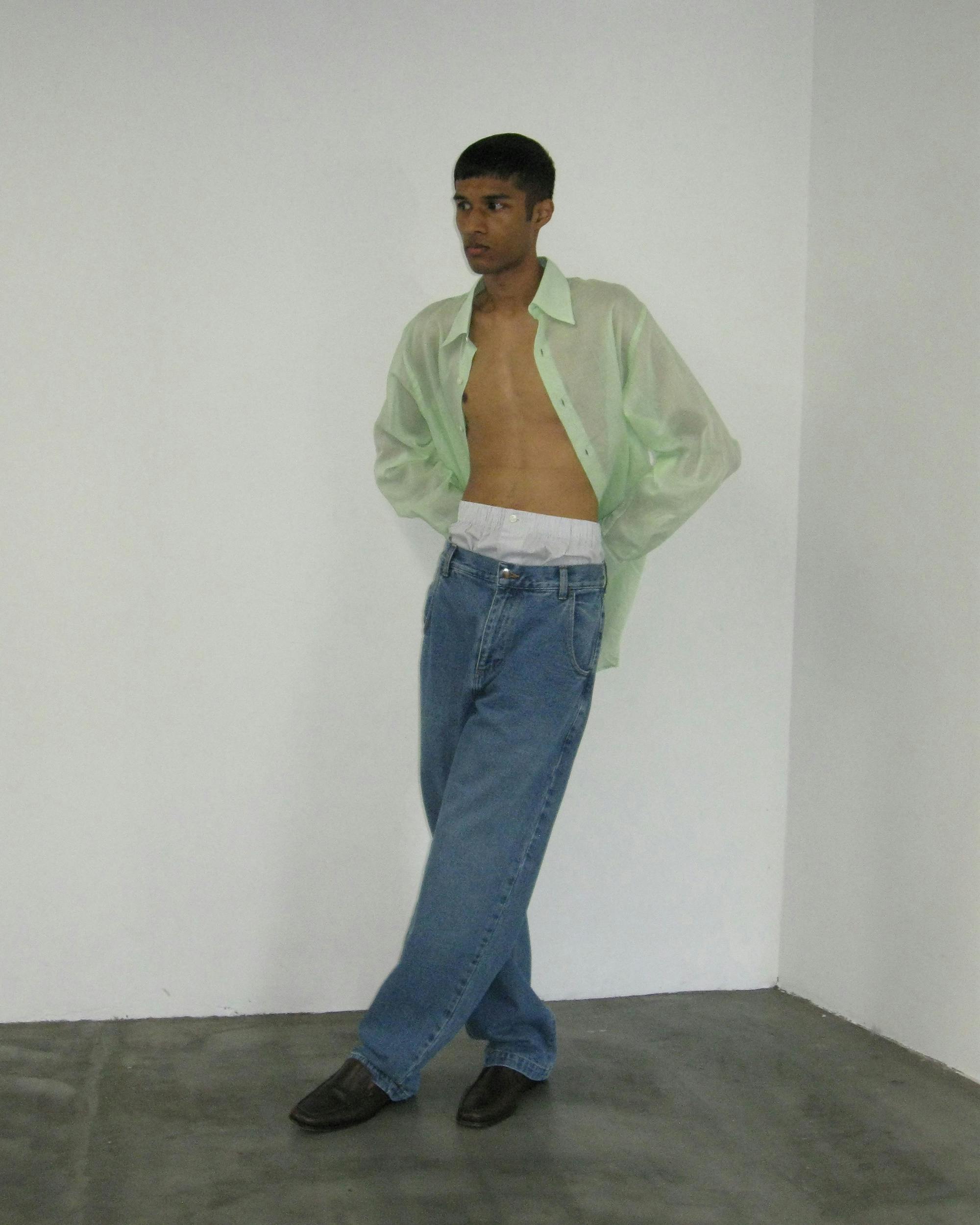 Brand Profile Camisas Manolo