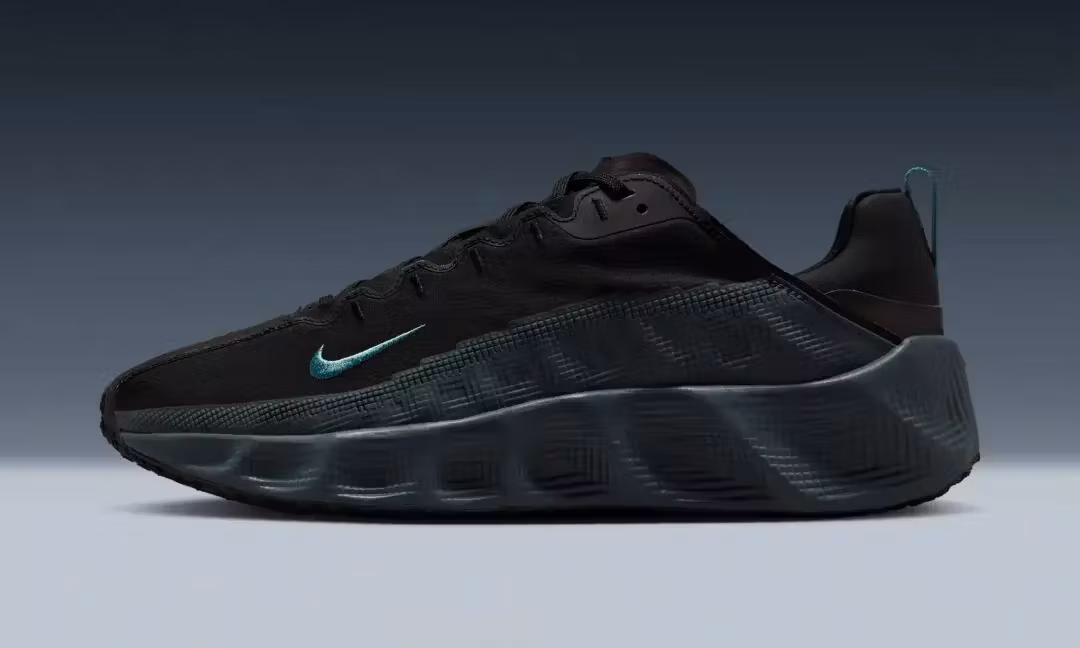 Nike Ava Rover