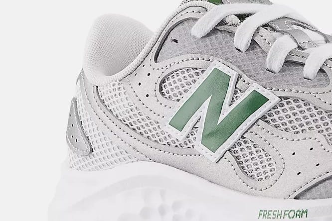 New Balance fresh foam arishi v4 tiralux